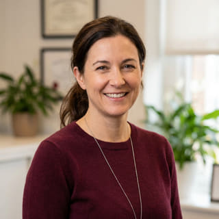 Laura Bennett, als Leiterin für Plattformstandards bei Schlüssur Equity angegeben, auf einem Profilbild